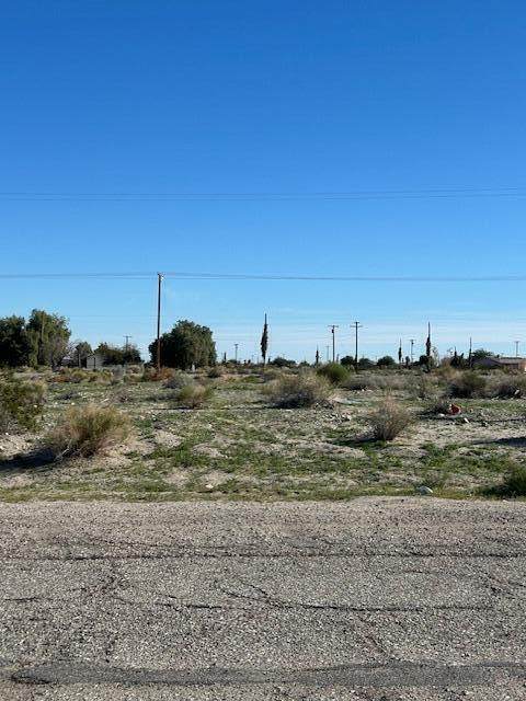 2864 Treadwell Boulevard - Photo 1