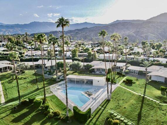 46181 California 74 - Photo 1