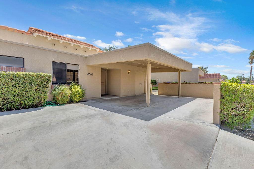 41640 Jupiter Hills Court - Photo 1