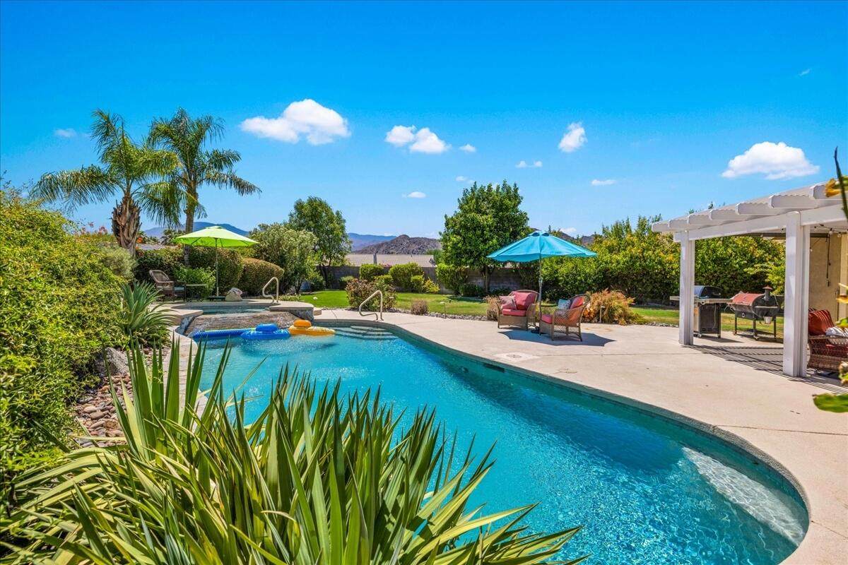 45400 Ashwood Court - Photo 1