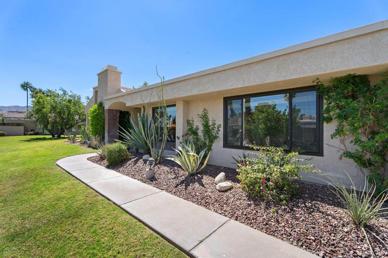 68145 Seven Oaks Drive - Photo 1