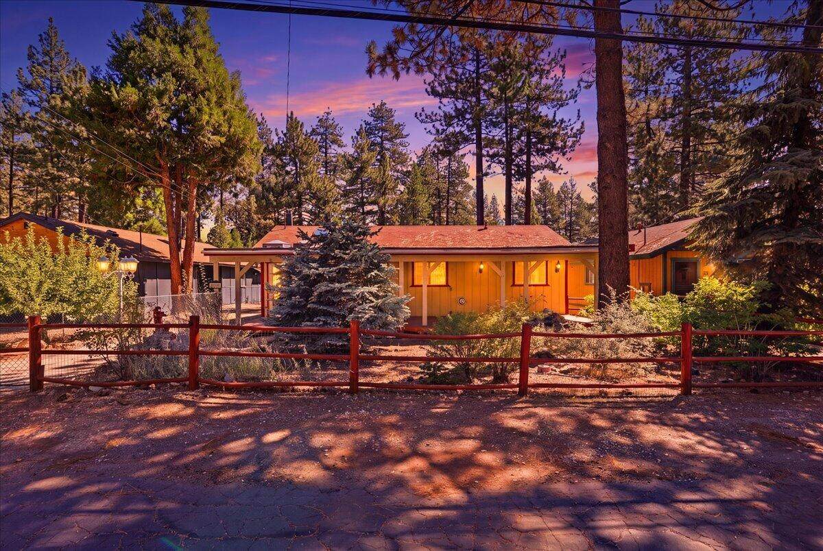 1016 Anita Avenue - Photo 1