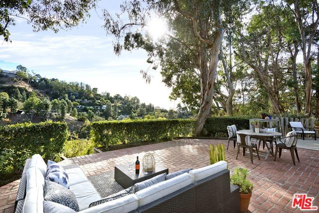 2633 La Cuesta Drive - Photo 1