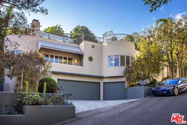 1543 Marmont Avenue - Photo 1