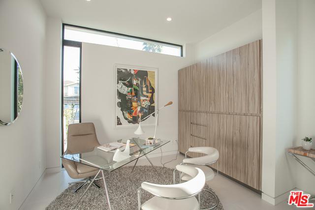 829 Flower Avenue - Photo 1