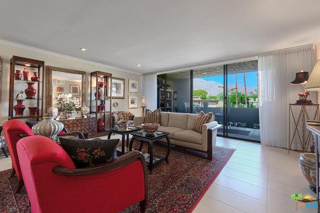 1660 La Reina Way - Photo 1