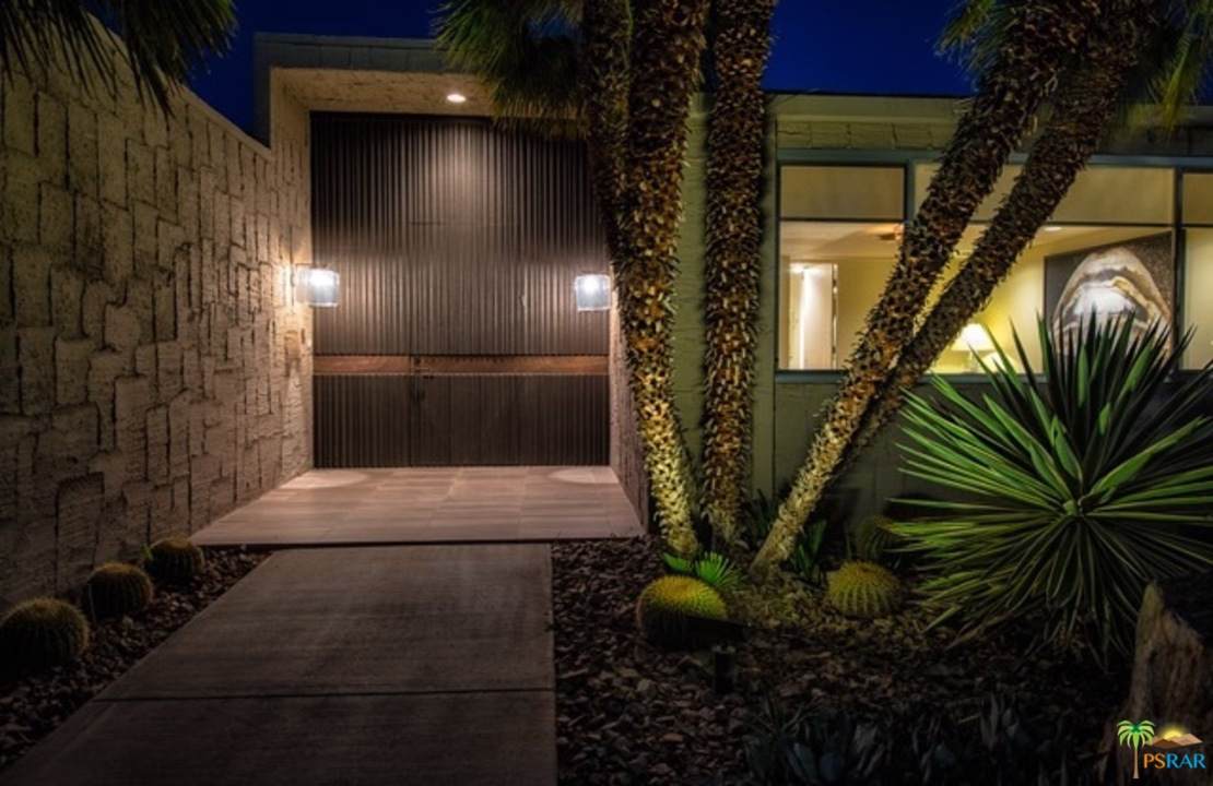 1419 Tamarisk West Street - Photo 1