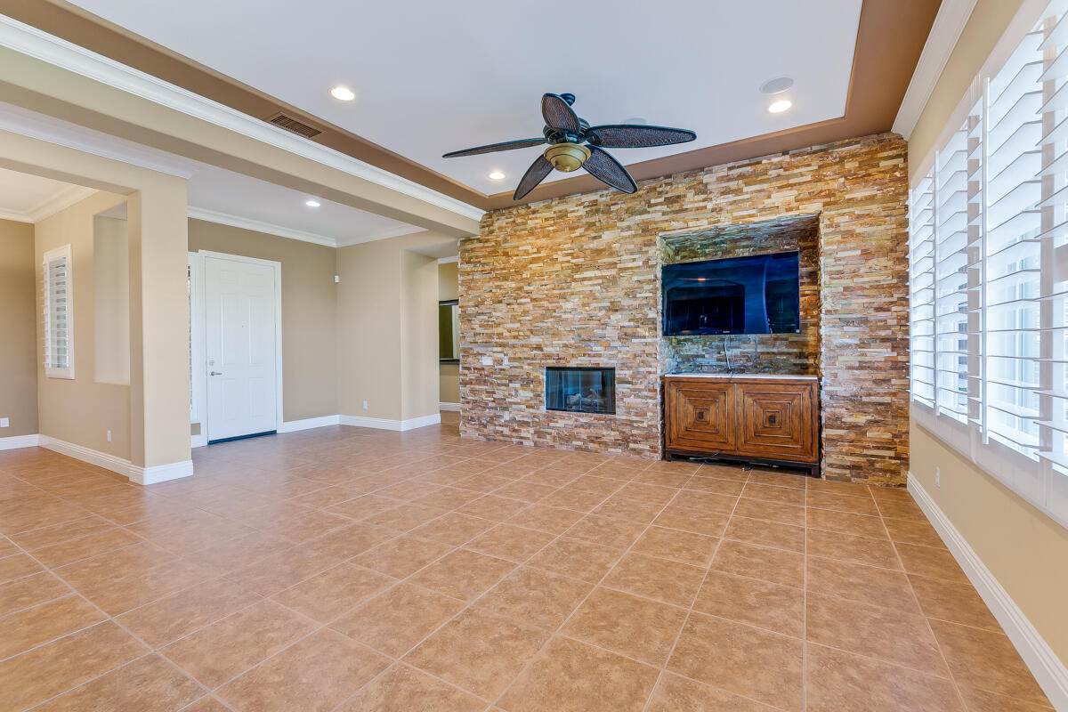 112 Rosetta Court - Photo 1