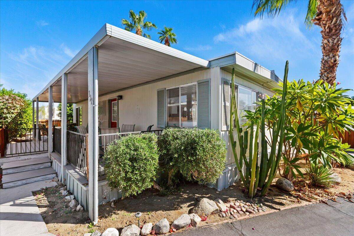 322 Logenita Street - Photo 1