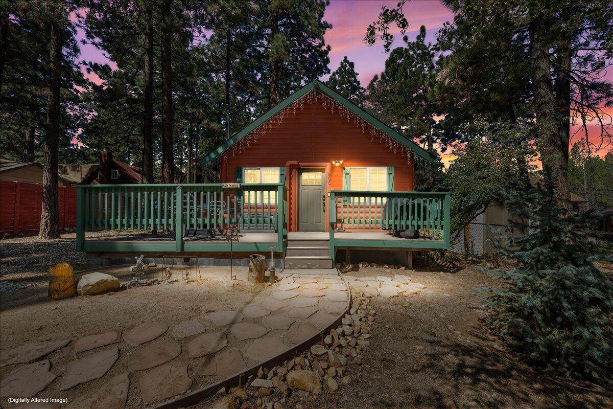 306 Victoria Lane - Photo 1