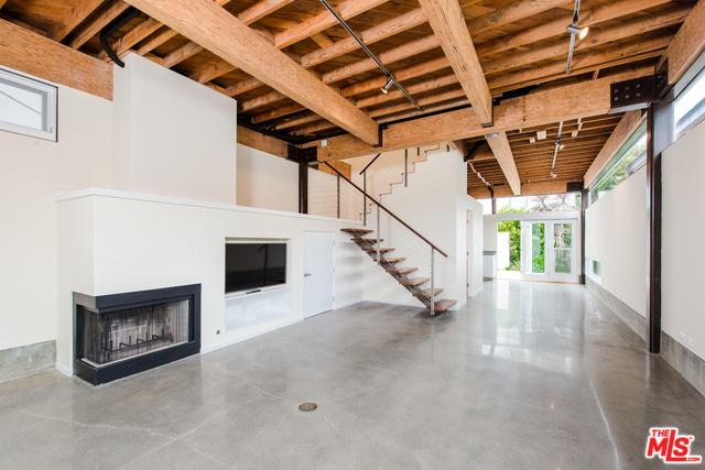 716 Hampton Drive - Photo 1