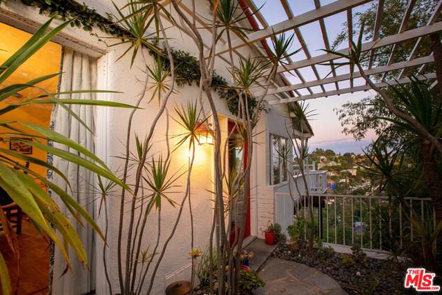 2730 Hollyridge Drive - Photo 1