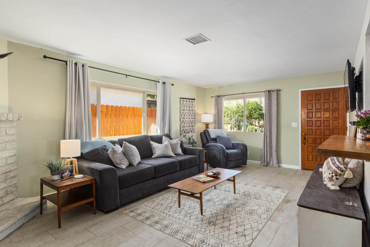 52380 Avenida Martinez - Photo 1