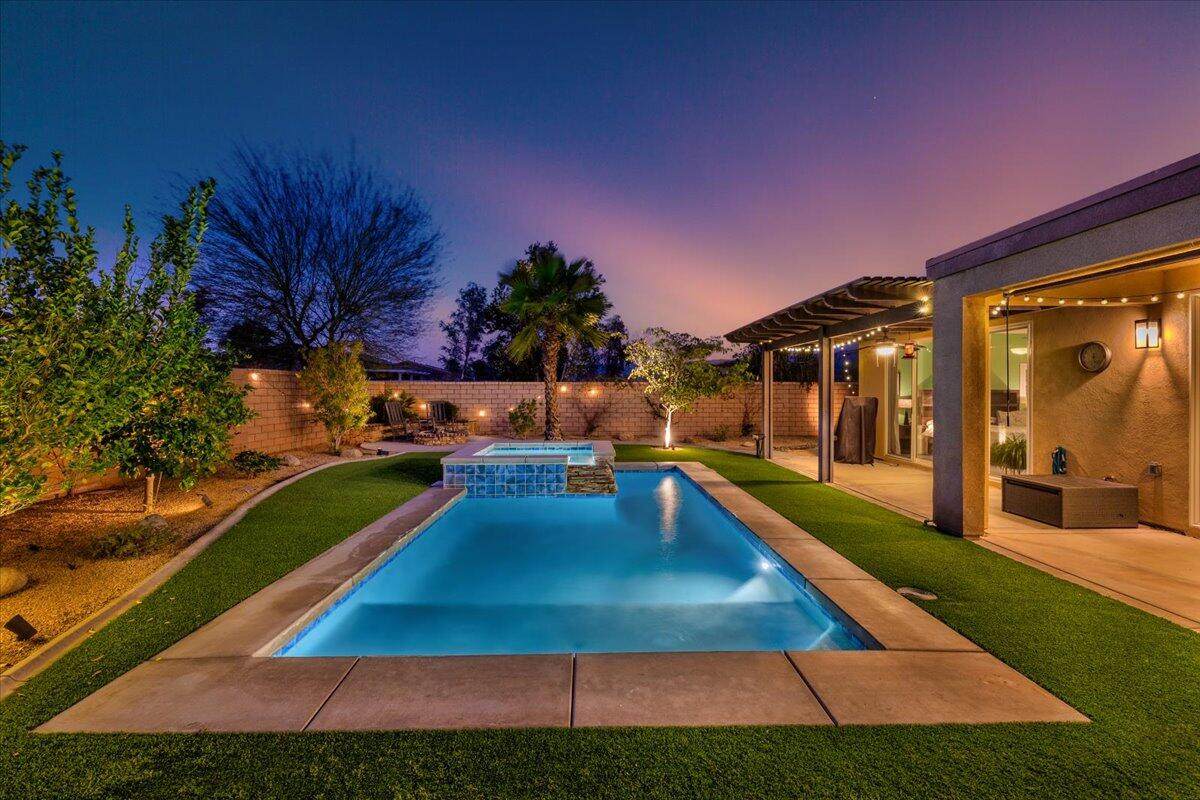 73986 Mondrian Place - Photo 1