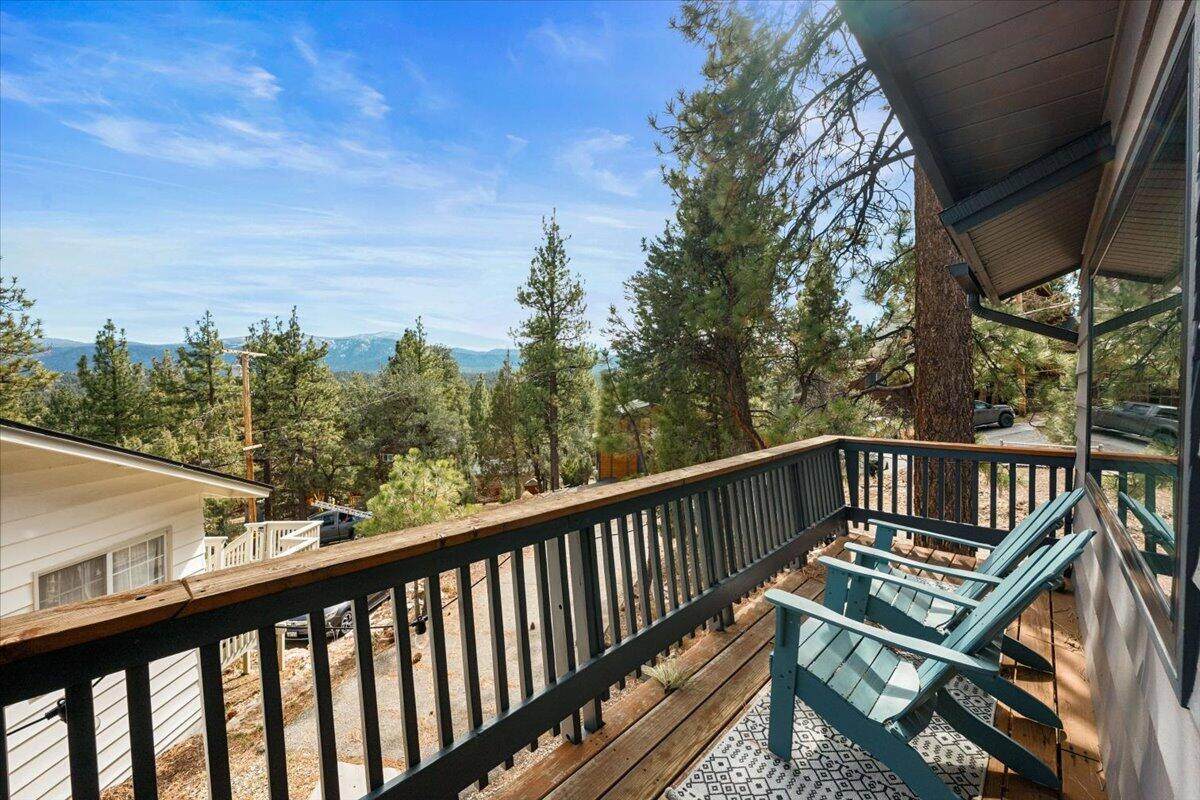355 Mullins Drive - Photo 1