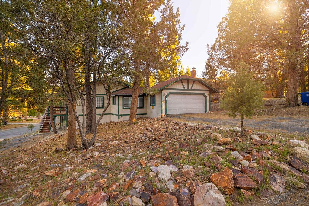 1093 Snow Ridge Road - Photo 1