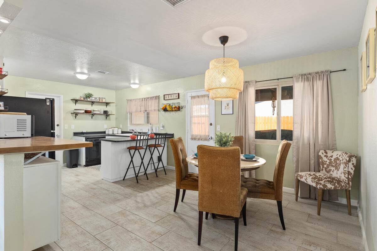 52380 Avenida Martinez - Photo 1