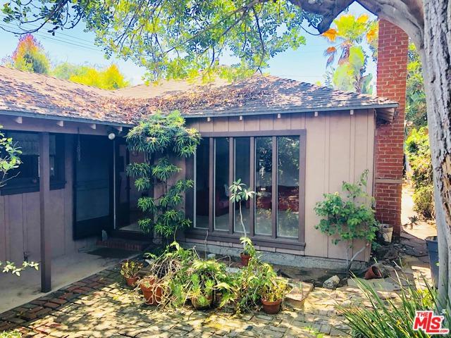 432 Manitoba Street - Photo 1