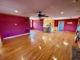 946 Meadowview Dr - Photo 10