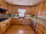 946 Meadowview Dr - Photo 14