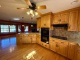 946 Meadowview Dr - Photo 15