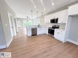 612 Monument St - Photo 3