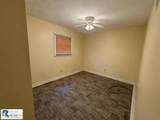 17 Lynn St - Photo 4