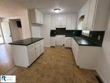 17 Lynn St - Photo 5