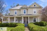 601 Henry St - Photo 1