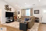 338 Price St - Photo 14