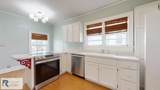 906 Green St - Photo 11