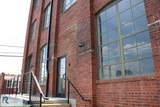 525 Lynn St - Photo 2