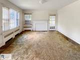 1191 Burton Dr - Photo 2