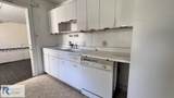 746 Melville Ave - Photo 21