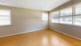 810 Clarke Rd - Photo 8