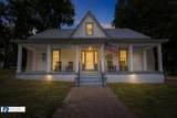 902 Paxton St - Photo 1