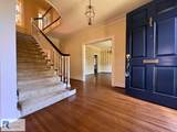 388 Hawthorne Dr - Photo 2