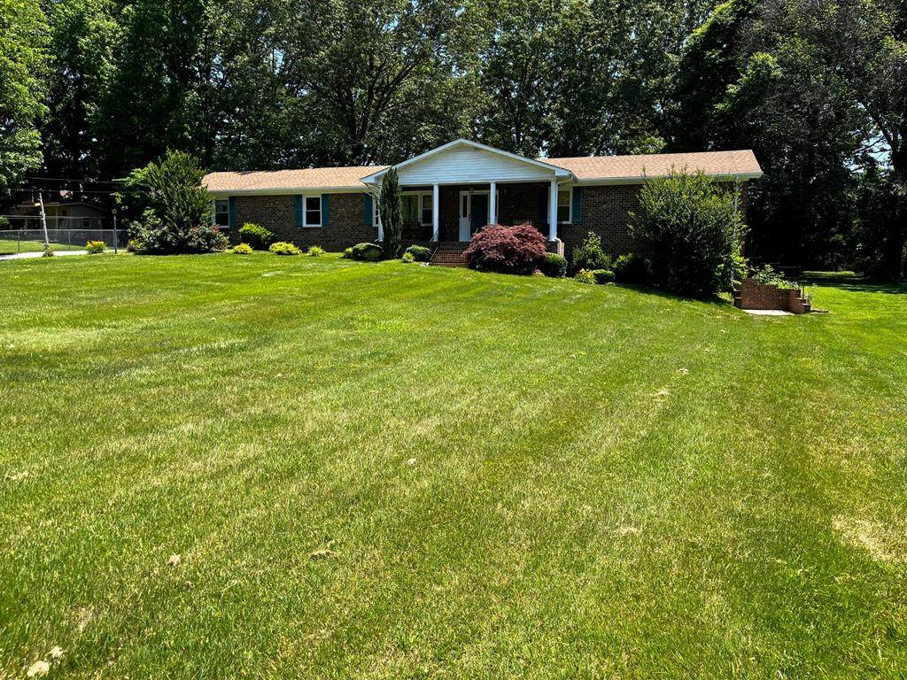 2123 Gwen Ln - Photo 1