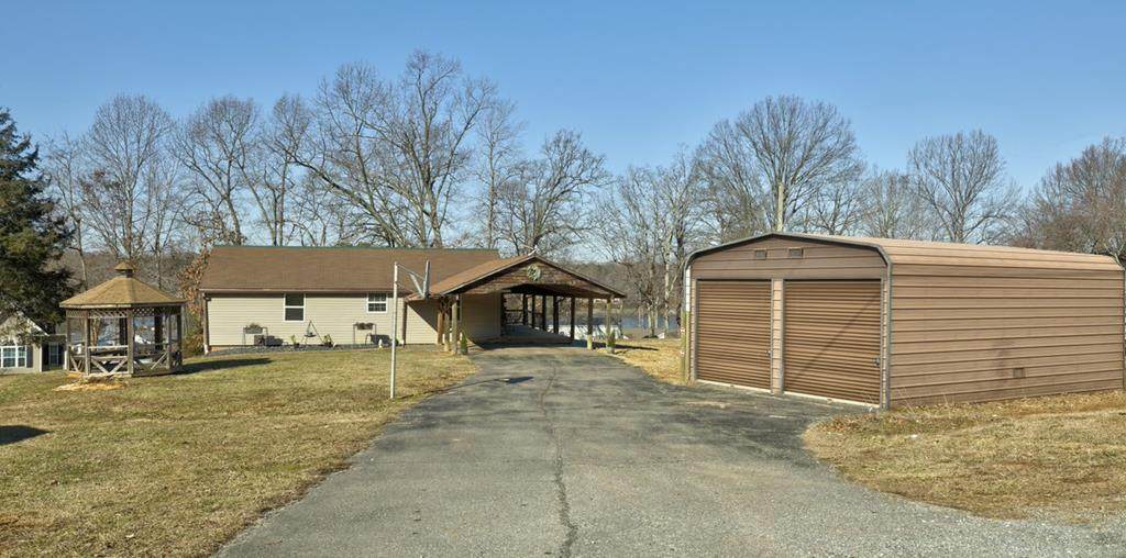 141 Emerald Pt - Photo 1