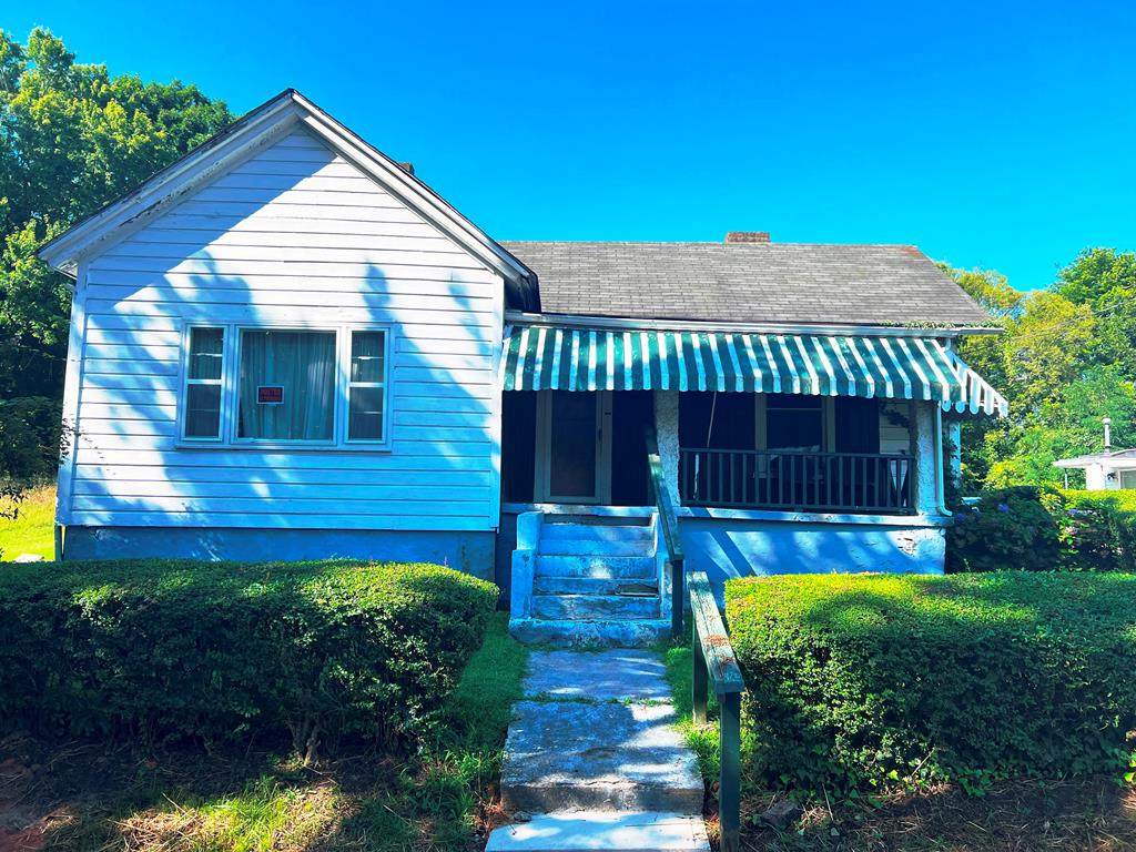 127 Warren St - Photo 1