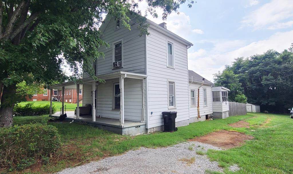 301 Third Ave - Photo 1