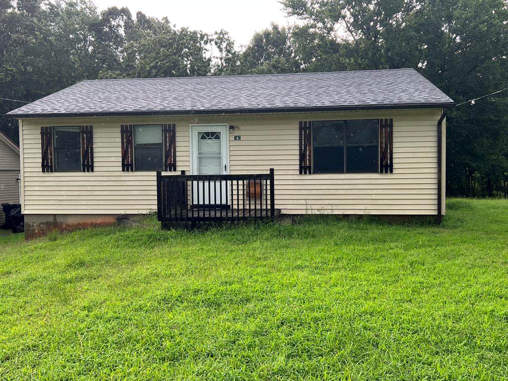 202 Searcy St - Photo 1
