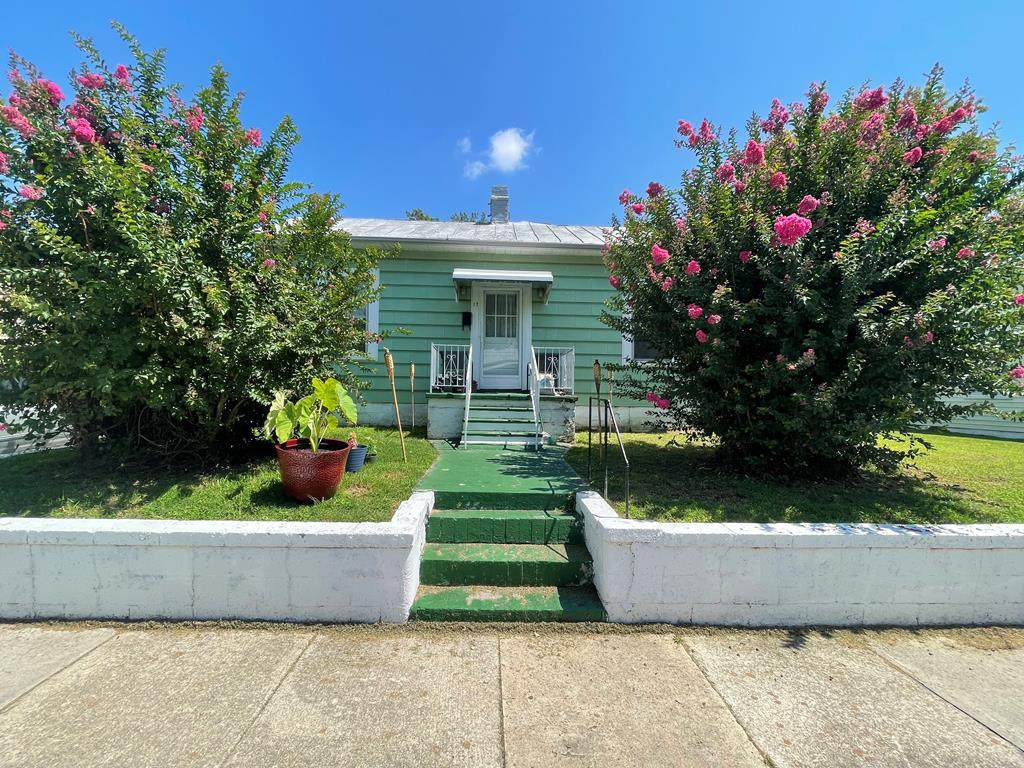 17 Ashlawn Dr - Photo 1