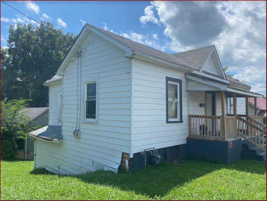 401 Gay St - Photo 1
