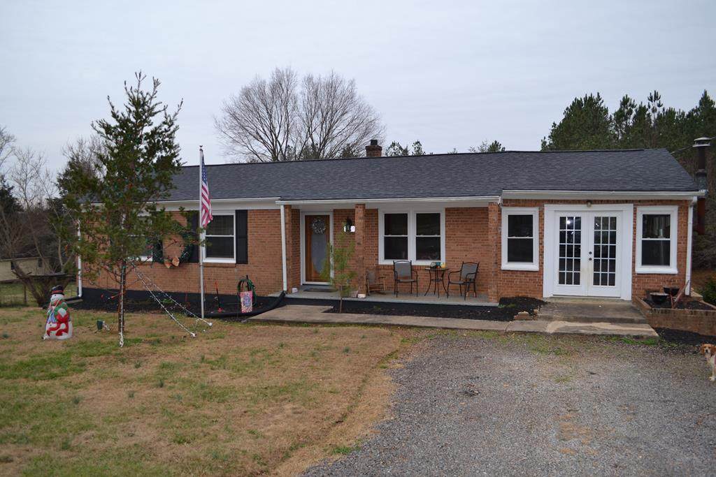 3901 Sandy Creek Rd - Photo 1