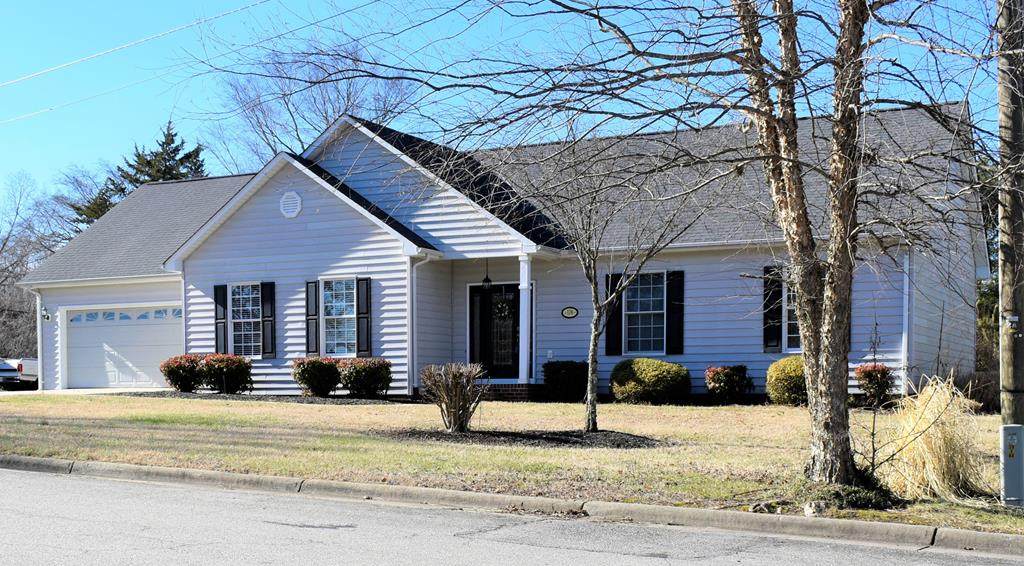 170 Jenny Ln - Photo 1