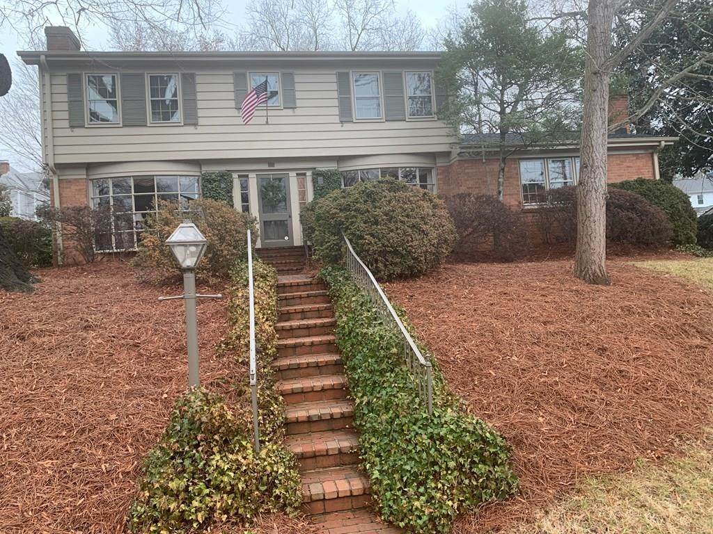 161 Stratford Pl - Photo 1