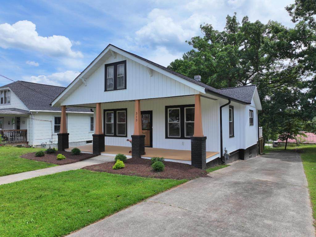 313 Kemper Rd - Photo 1