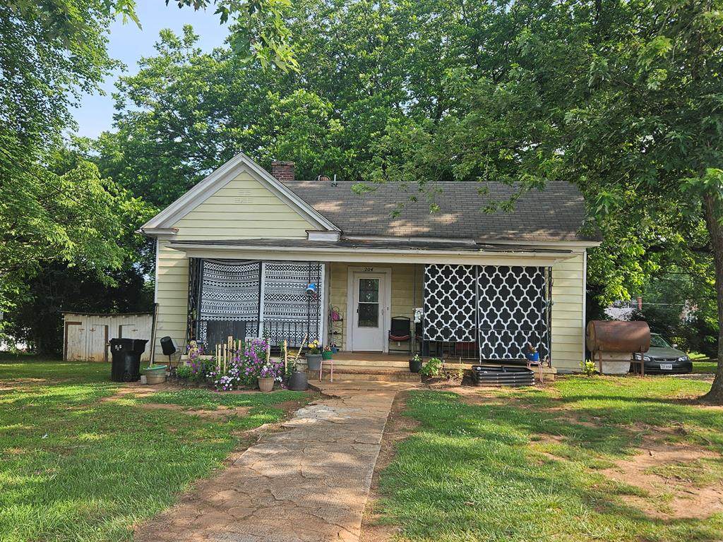 204 Third Ave - Photo 1
