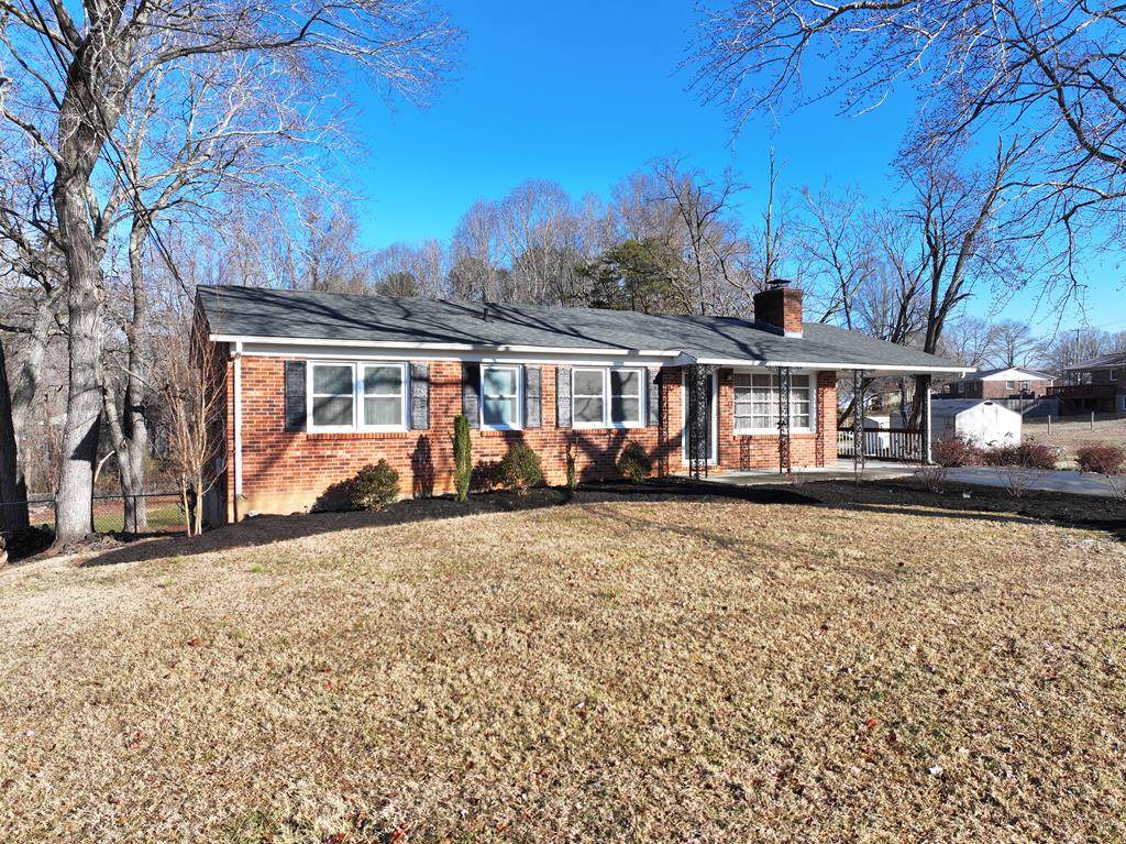 206 April Ln - Photo 1